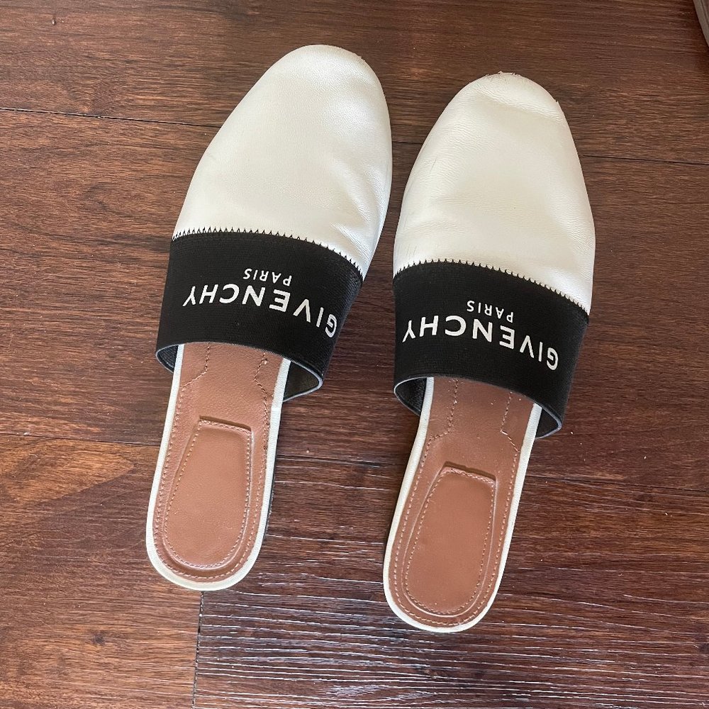 Givenchy Loafer